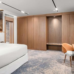 Royal Deluxe Suite